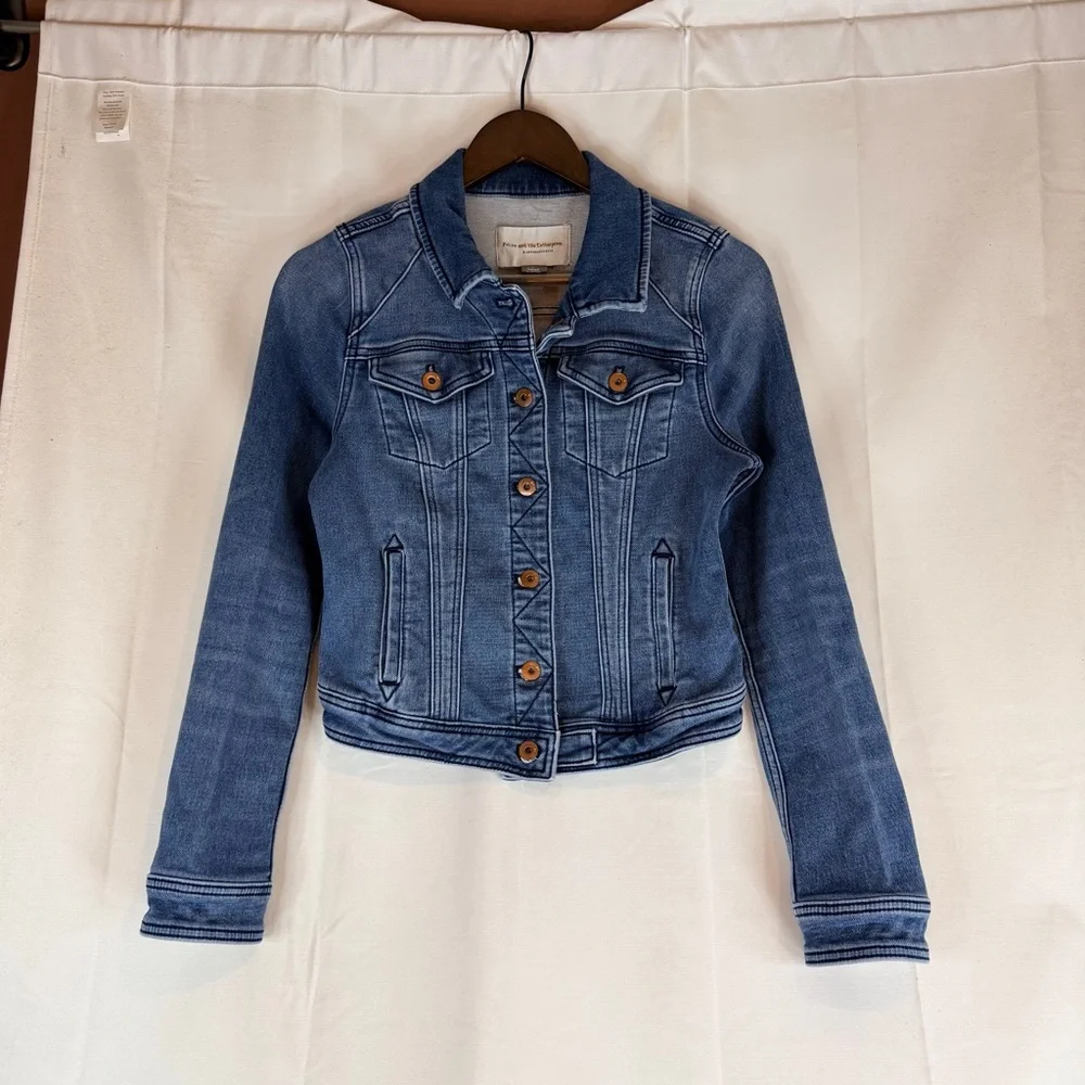 PILCRO ANTHROPOLOGIE Women’s Size M Jacket Denim Jean Trucker Style Stretch Coat